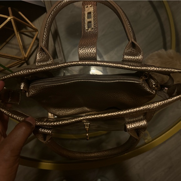 Purses - Picture 9 of 11